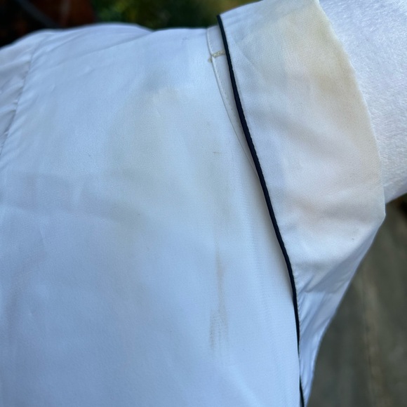 Vintage  Lilli Ann Adolph Schuman Women's White blouse has yellowing spotss - Picture 13 of 14